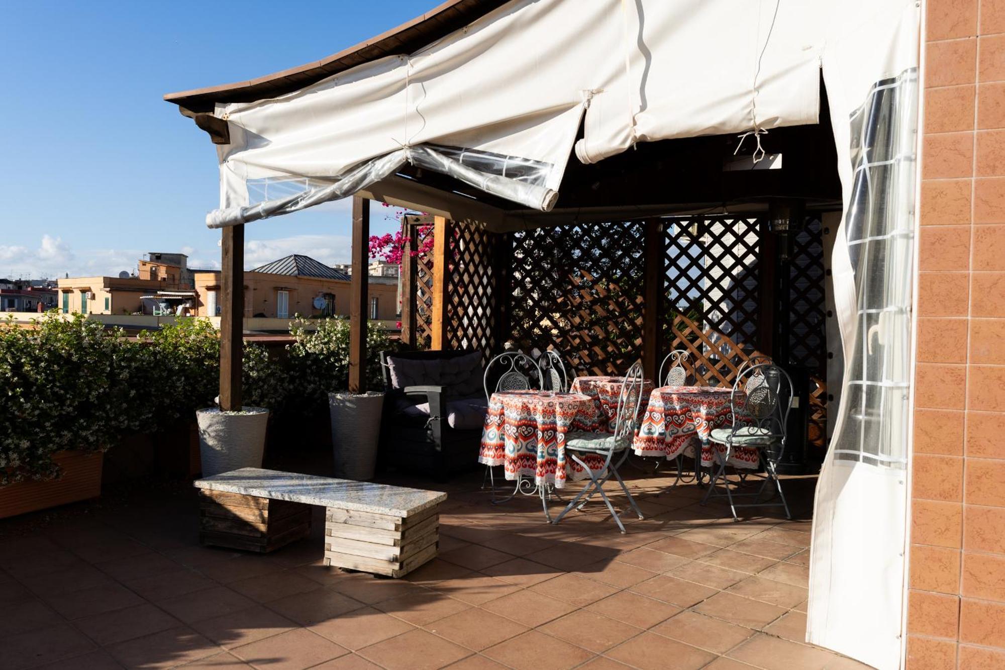 L'Attico Fuggente Hotel Napoli Ngoại thất bức ảnh