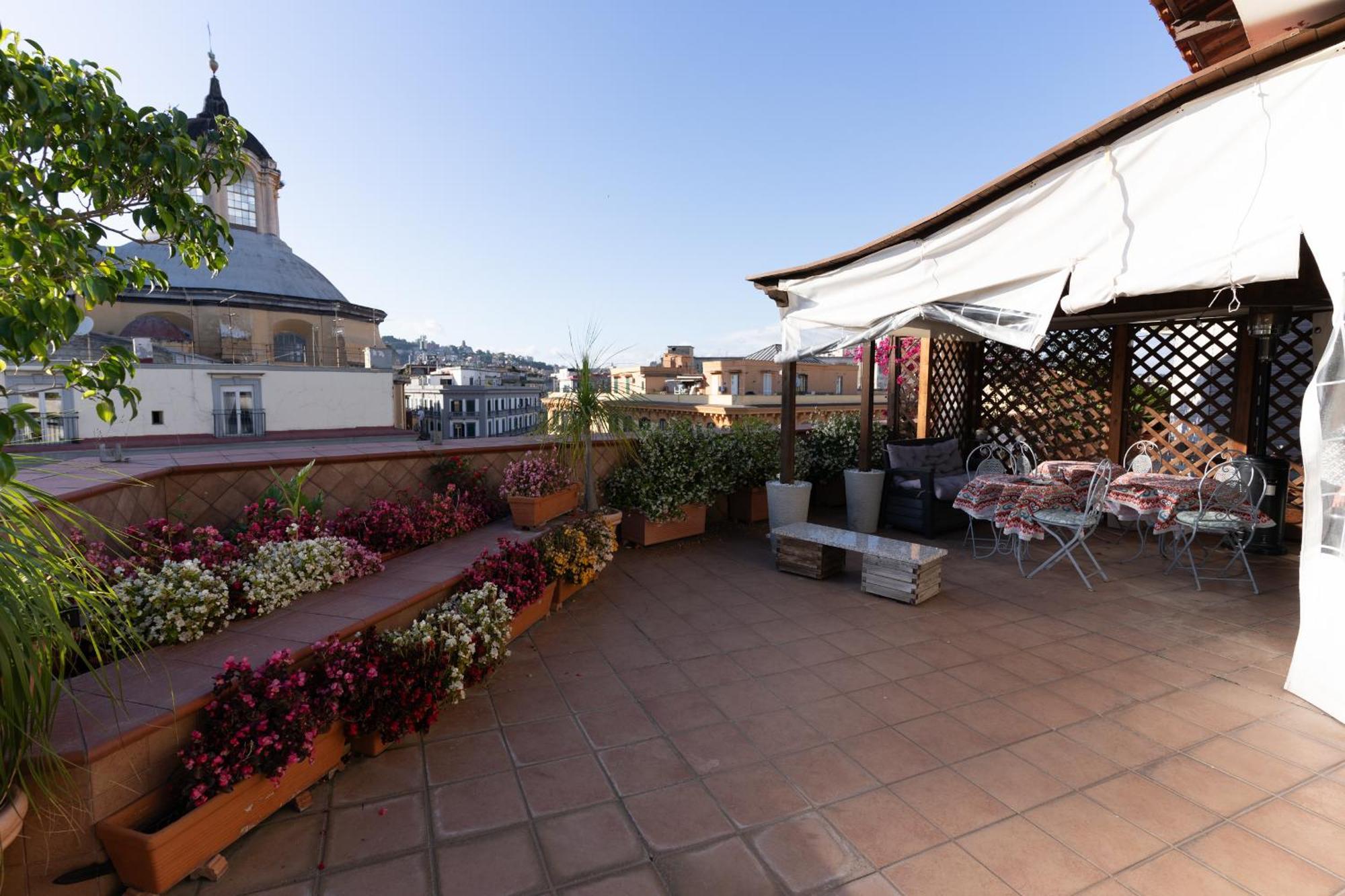 L'Attico Fuggente Hotel Napoli Ngoại thất bức ảnh